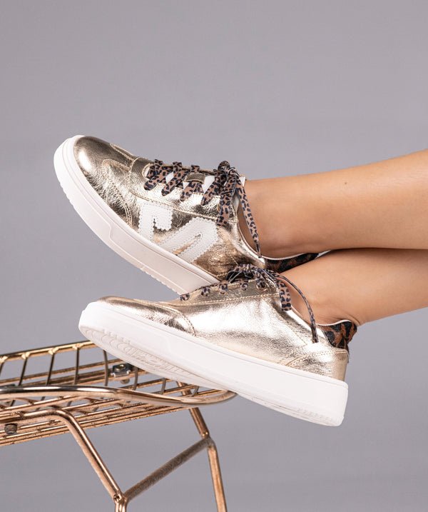 TENIS GOLDEN