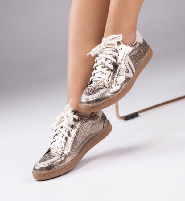TENIS GOLDEN