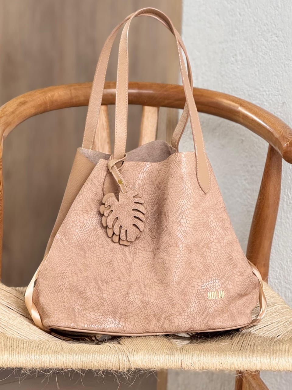 Bolso Kristy avellana vista frontal