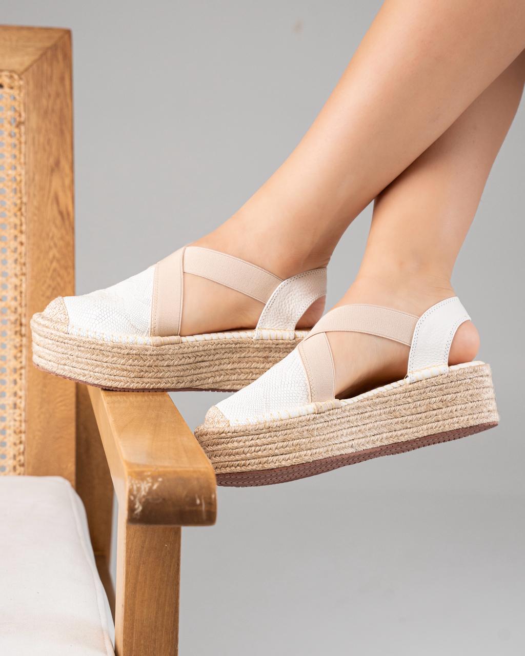 Alpargatas Isla de Cuero Genuino y Yute Natural para Mujer detalle suela de yute