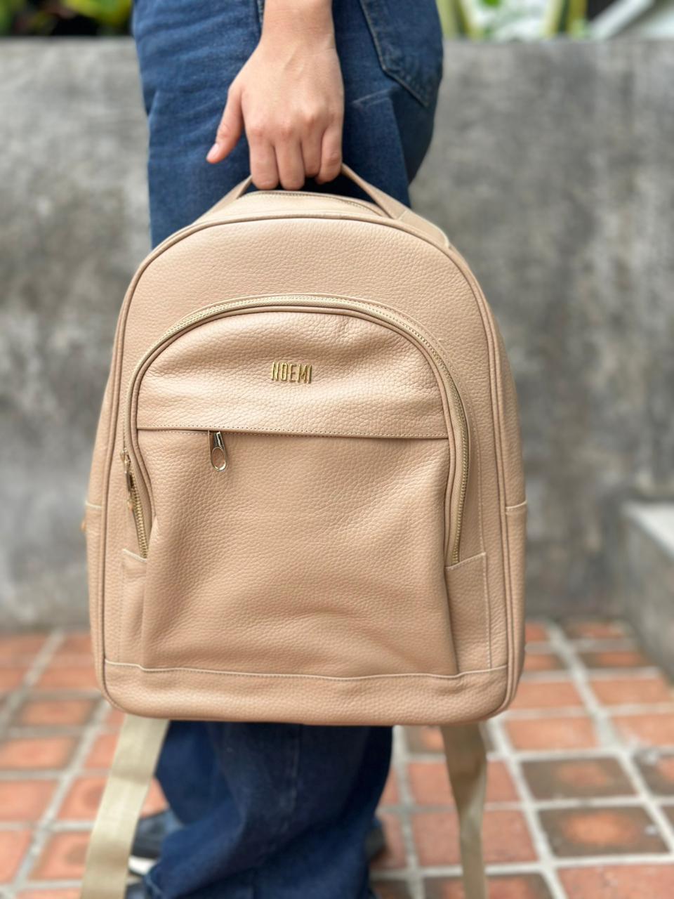 Morral Portátil de cuero genuino color Marrón vista lateral